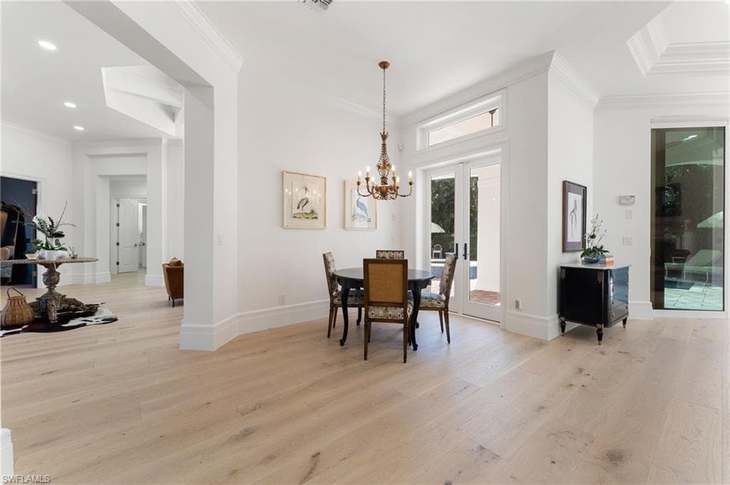 650 Bow Line Dr, Naples, FL 34103-18