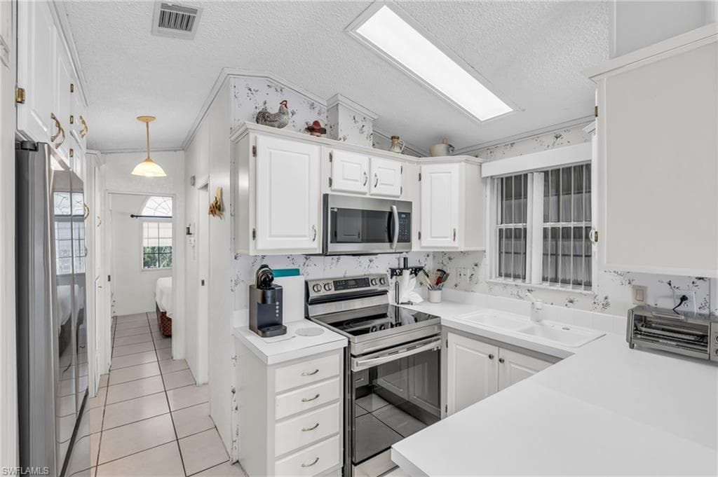 233 Cattleya Refuge, Naples, FL 34114-11
