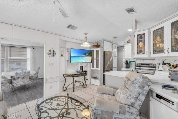 233 Cattleya Refuge, Naples, FL 34114-7