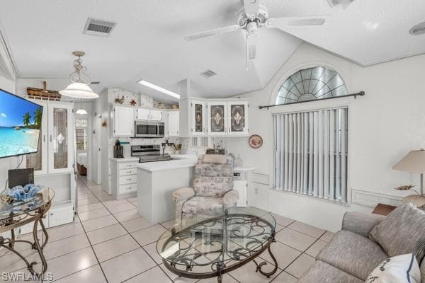 233 Cattleya Refuge, Naples, FL 34114-8
