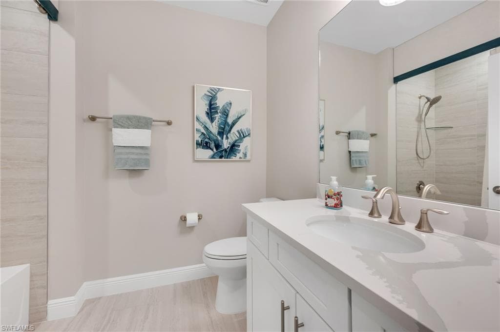 16352 Viansa Way 102, Naples, FL 34110-13