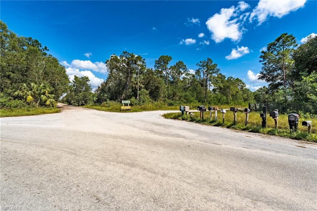Sanctuary Rd, Naples, FL 34120-4