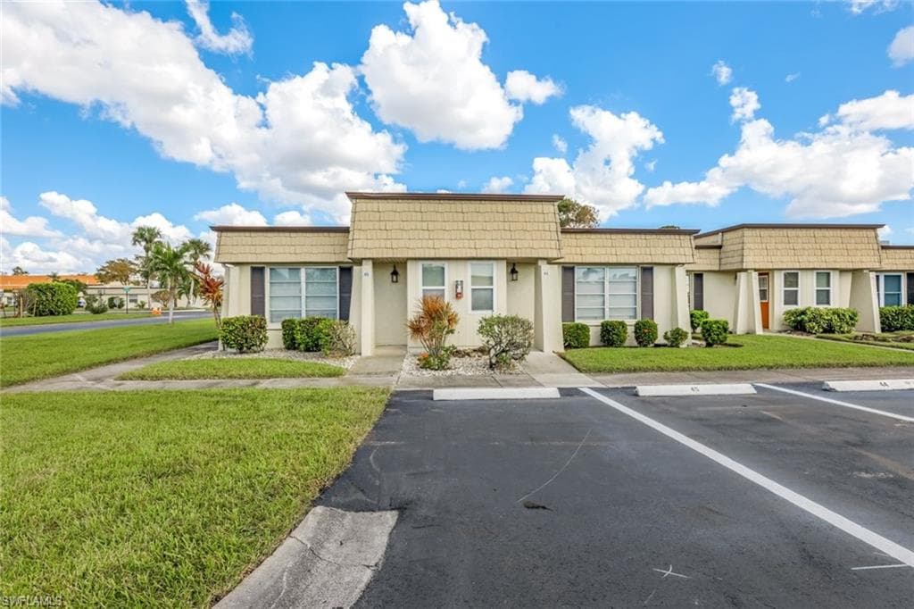45 Tozer Ct, Fort Myers, FL 33919-1