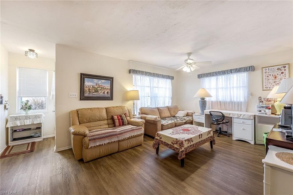 45 Tozer Ct, Fort Myers, FL 33919-2