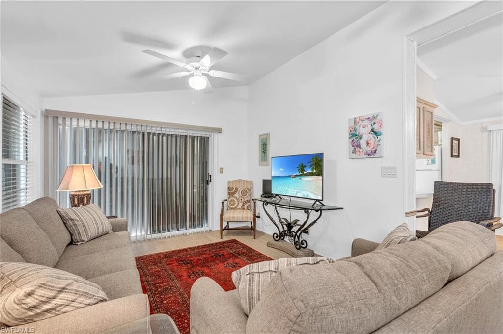 523 Cheetah Dr, Naples, FL 34114-10