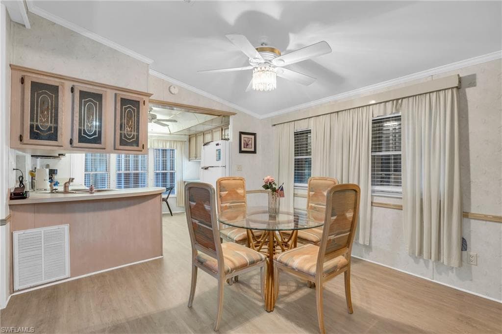 523 Cheetah Dr, Naples, FL 34114-15