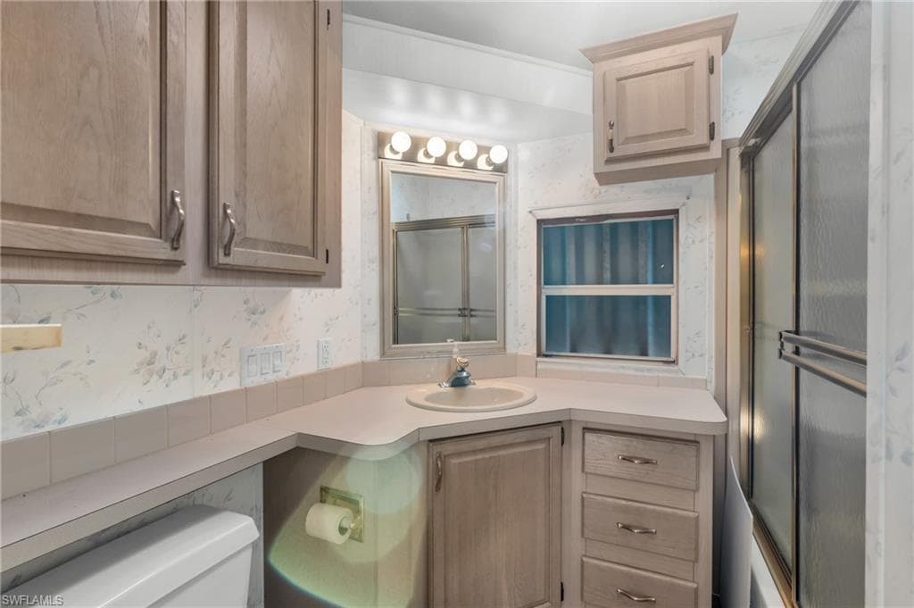 523 Cheetah Dr, Naples, FL 34114-24