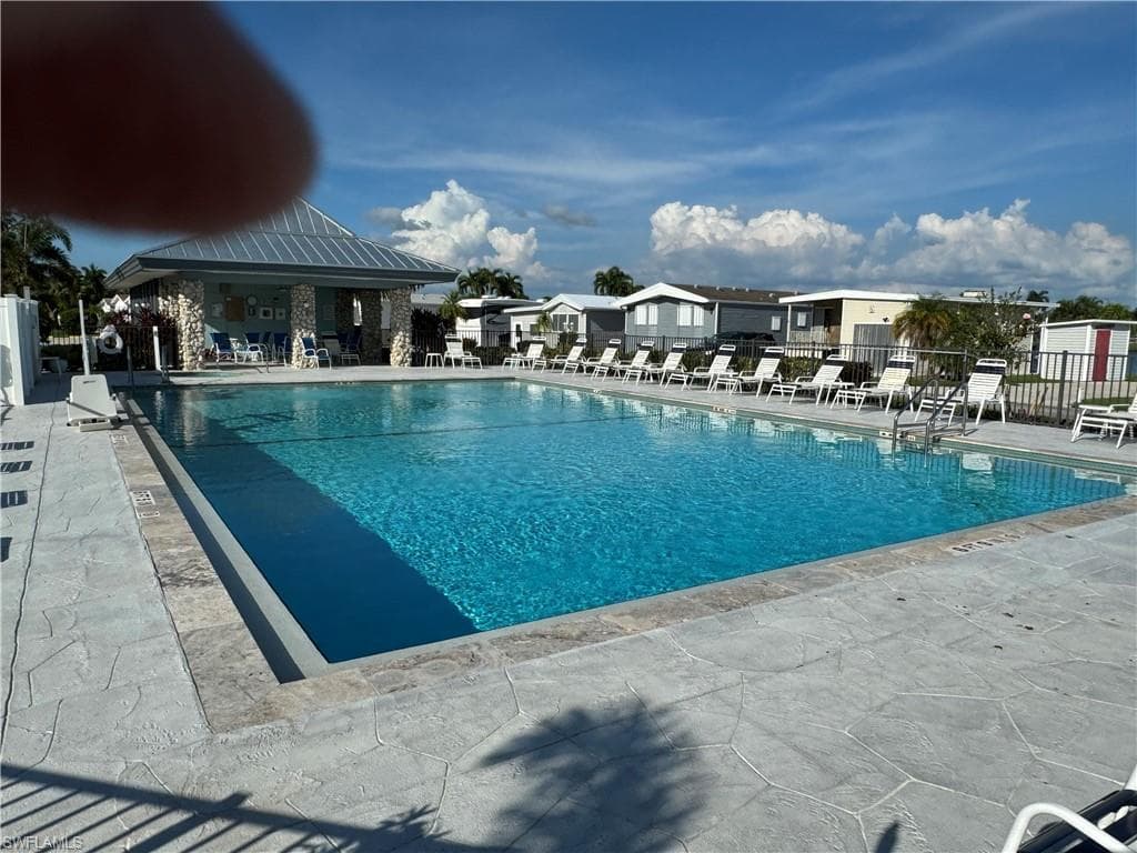 523 Cheetah Dr, Naples, FL 34114-31