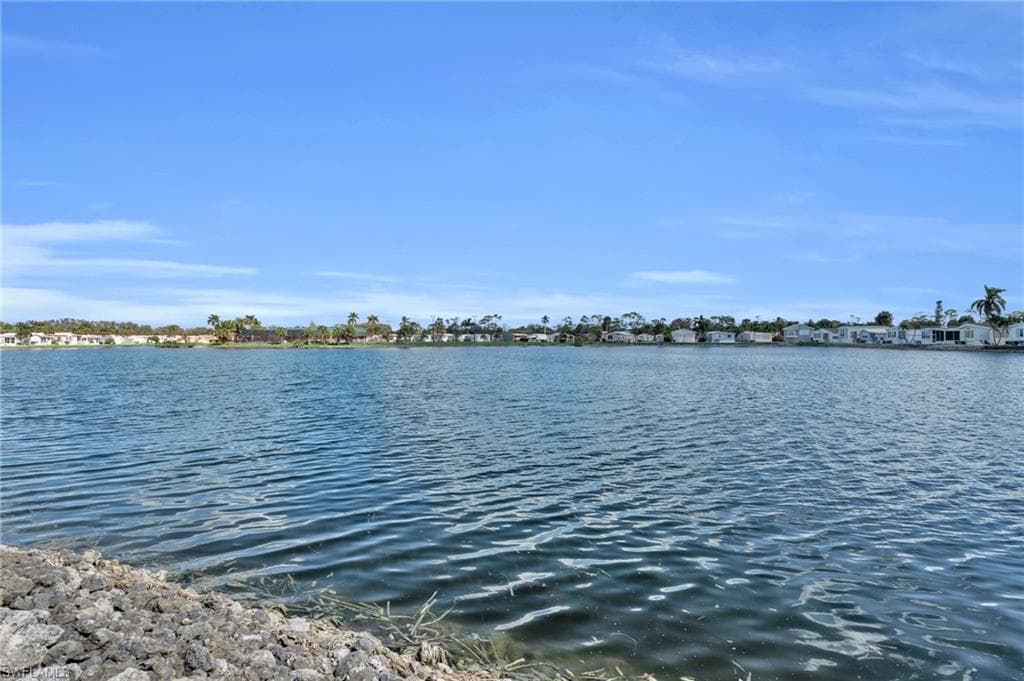 523 Cheetah Dr, Naples, FL 34114-3