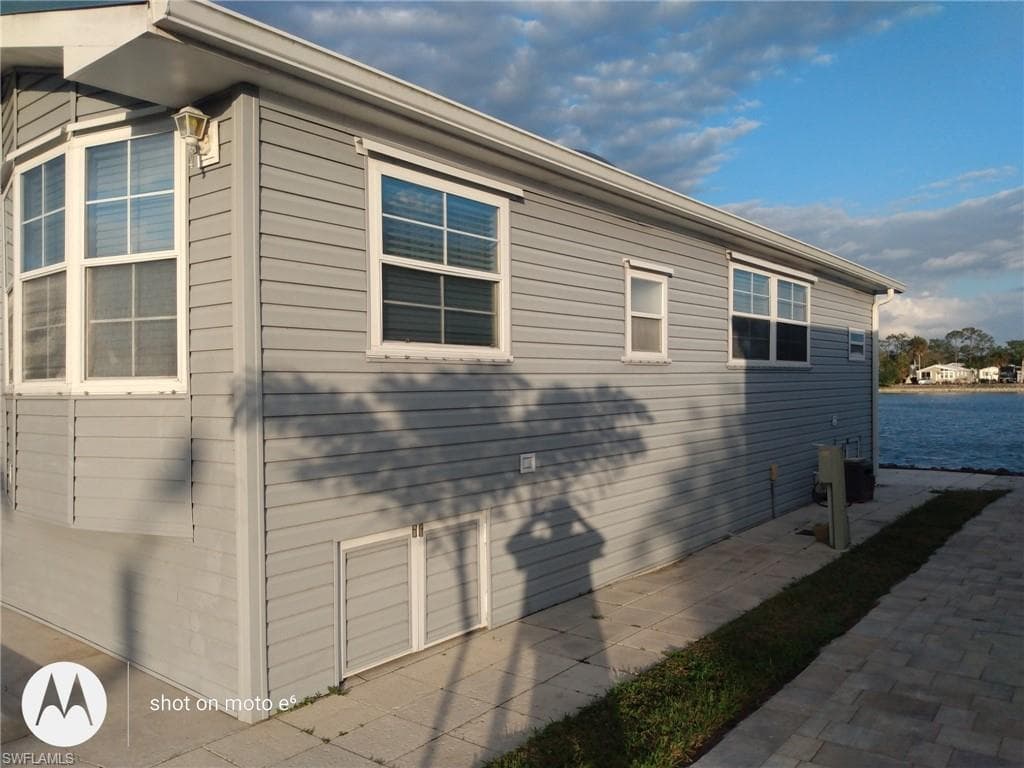 523 Cheetah Dr, Naples, FL 34114-4