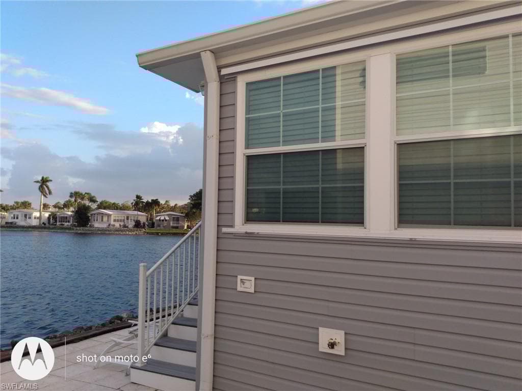 523 Cheetah Dr, Naples, FL 34114-7