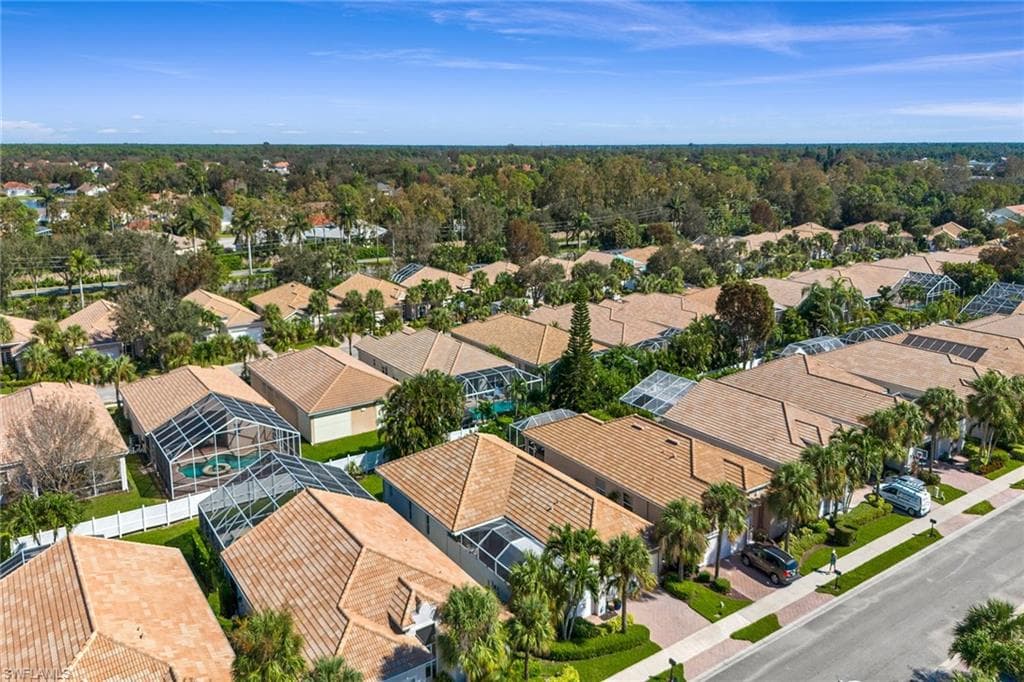 104 Glen Eagle Cir, Naples, FL 34104-34