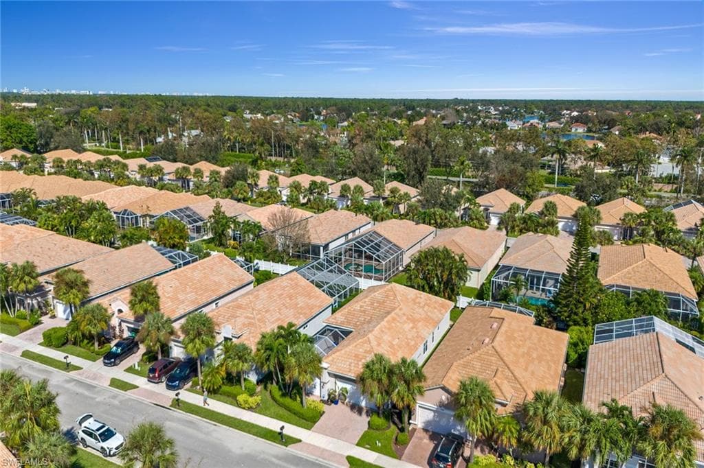 104 Glen Eagle Cir, Naples, FL 34104-36