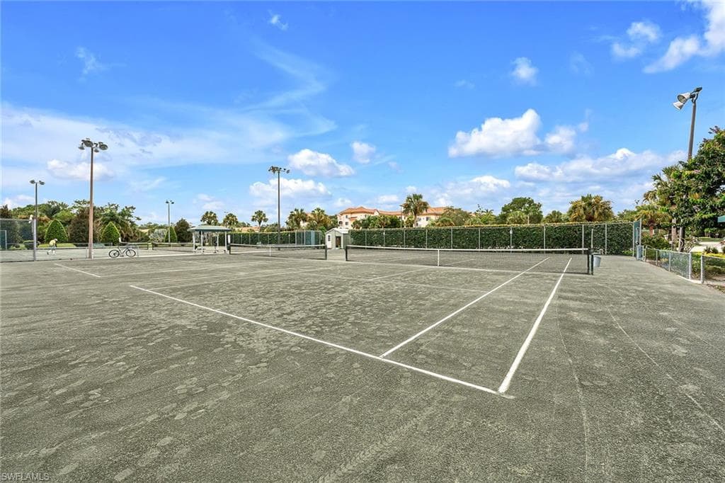 104 Glen Eagle Cir, Naples, FL 34104-47