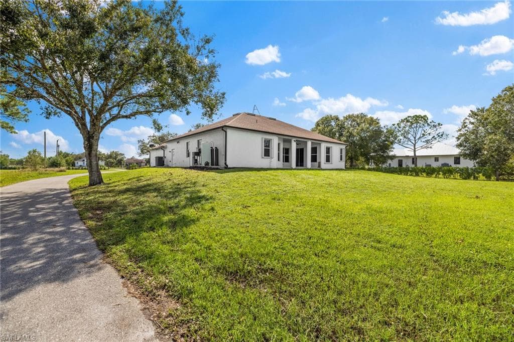 3645 70th Ave NE, Naples, FL 34120-38