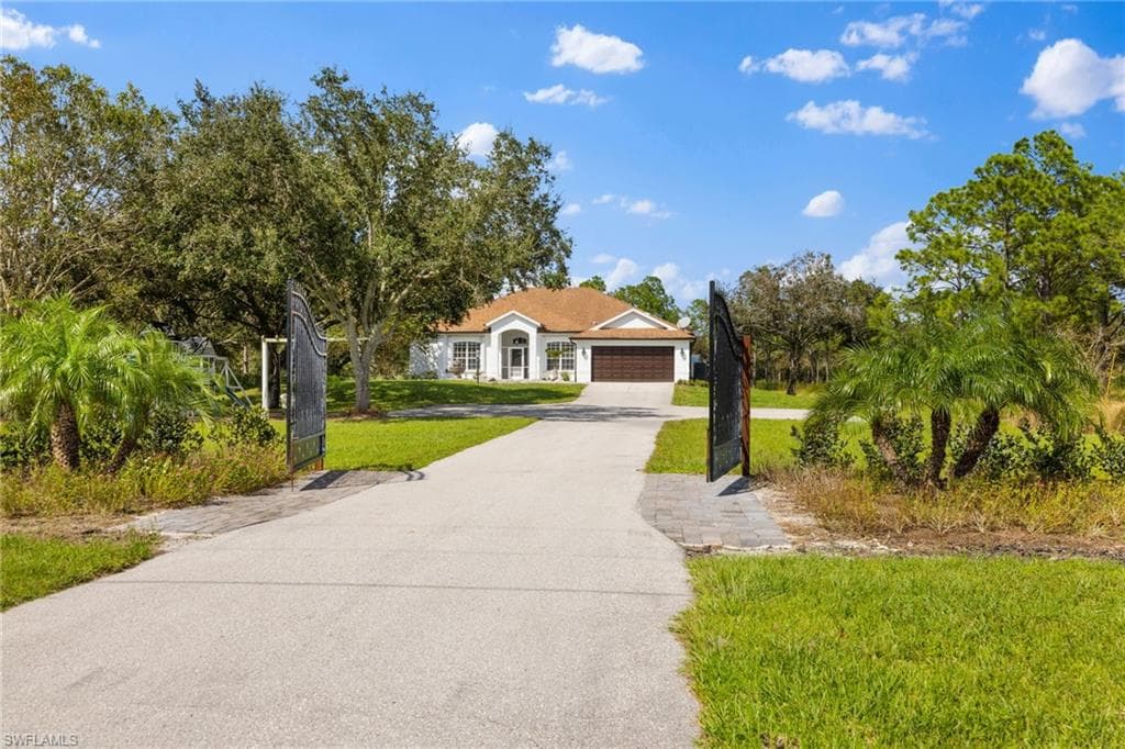 3645 70th Ave NE, Naples, FL 34120-40
