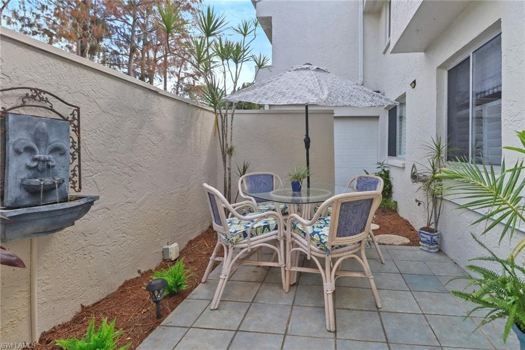 3080 Kings Lake Blvd 7572, Naples, FL 34112-24