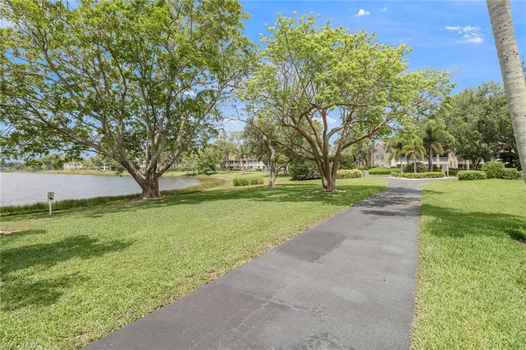 3080 Kings Lake Blvd 7572, Naples, FL 34112-28
