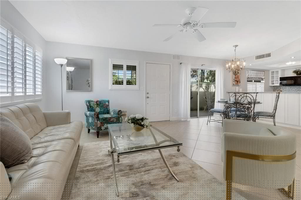 3080 Kings Lake Blvd 7572, Naples, FL 34112-5