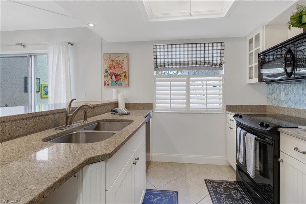 3080 Kings Lake Blvd 7572, Naples, FL 34112-7