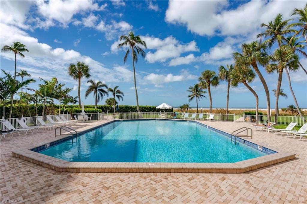 220 Seaview Ct 206, Marco Island, FL 34145-17