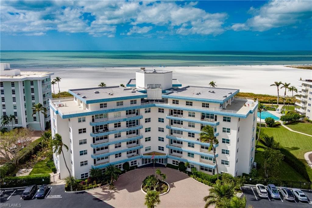 220 Seaview Ct 206, Marco Island, FL 34145-18