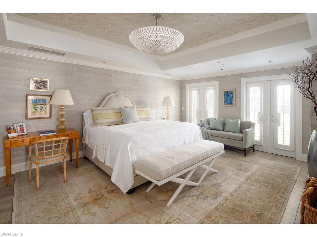 370 11th Ave S 2, Naples, FL 34102-9