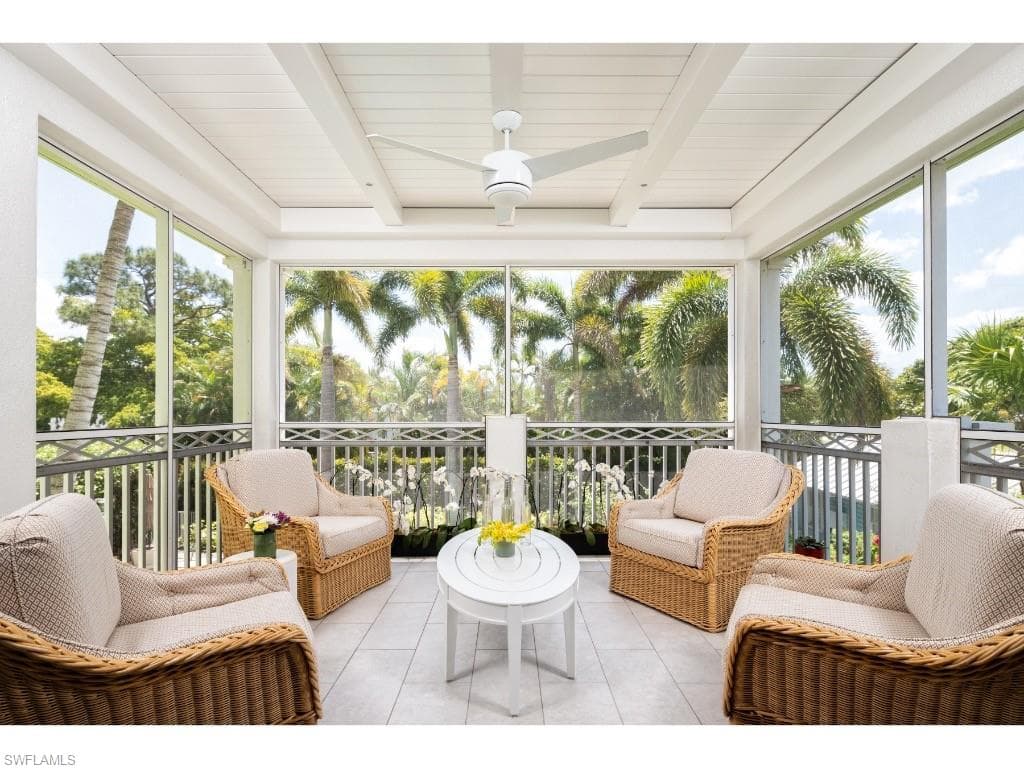 370 11th Ave S 2, Naples, FL 34102-11