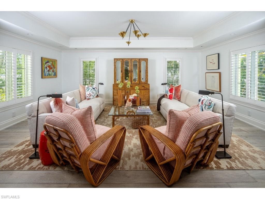 370 11th Ave S 2, Naples, FL 34102-6