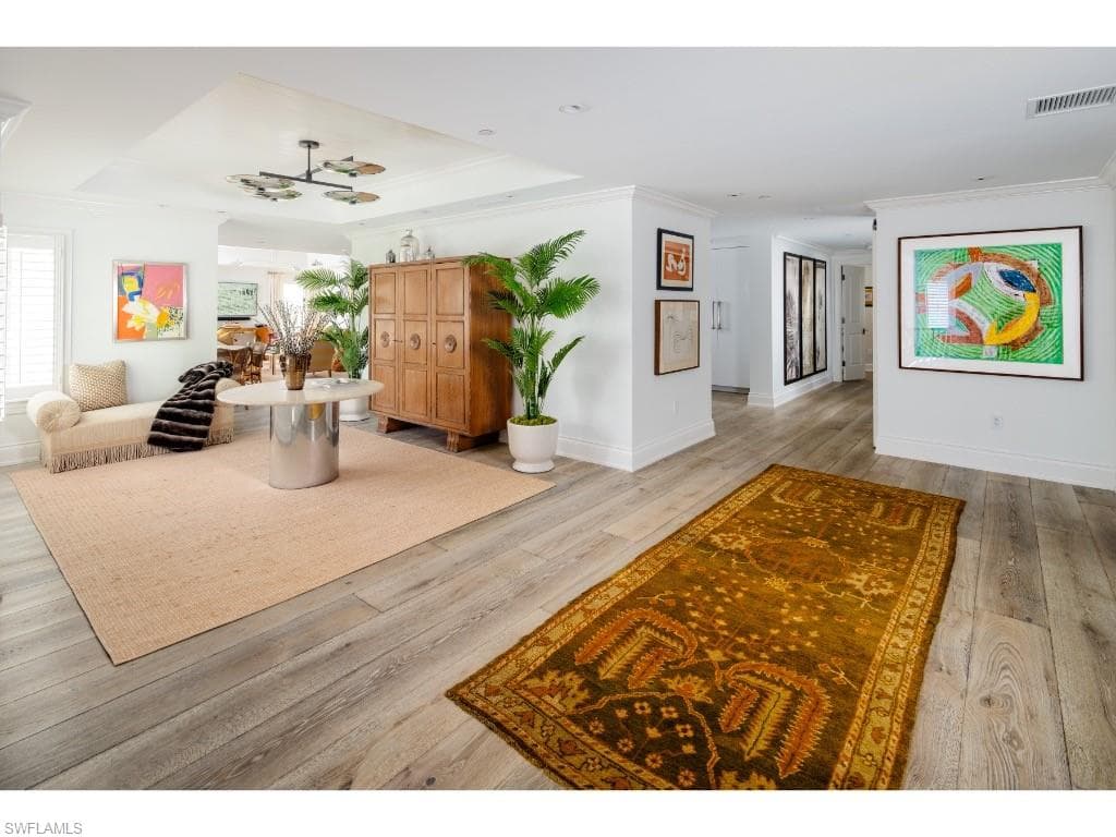 370 11th Ave S 2, Naples, FL 34102-7