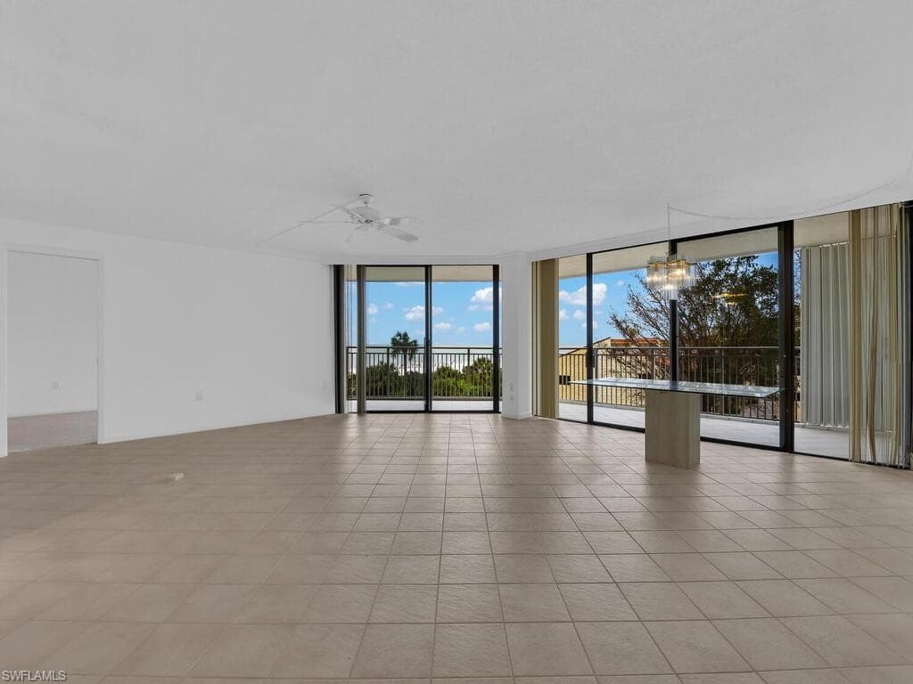 520 Collier Blvd 404, Marco Island, FL 34145-9