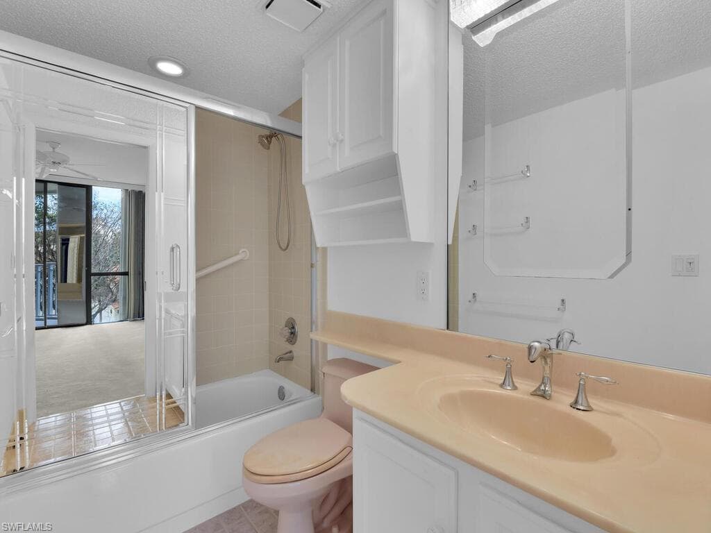 520 Collier Blvd 404, Marco Island, FL 34145-33