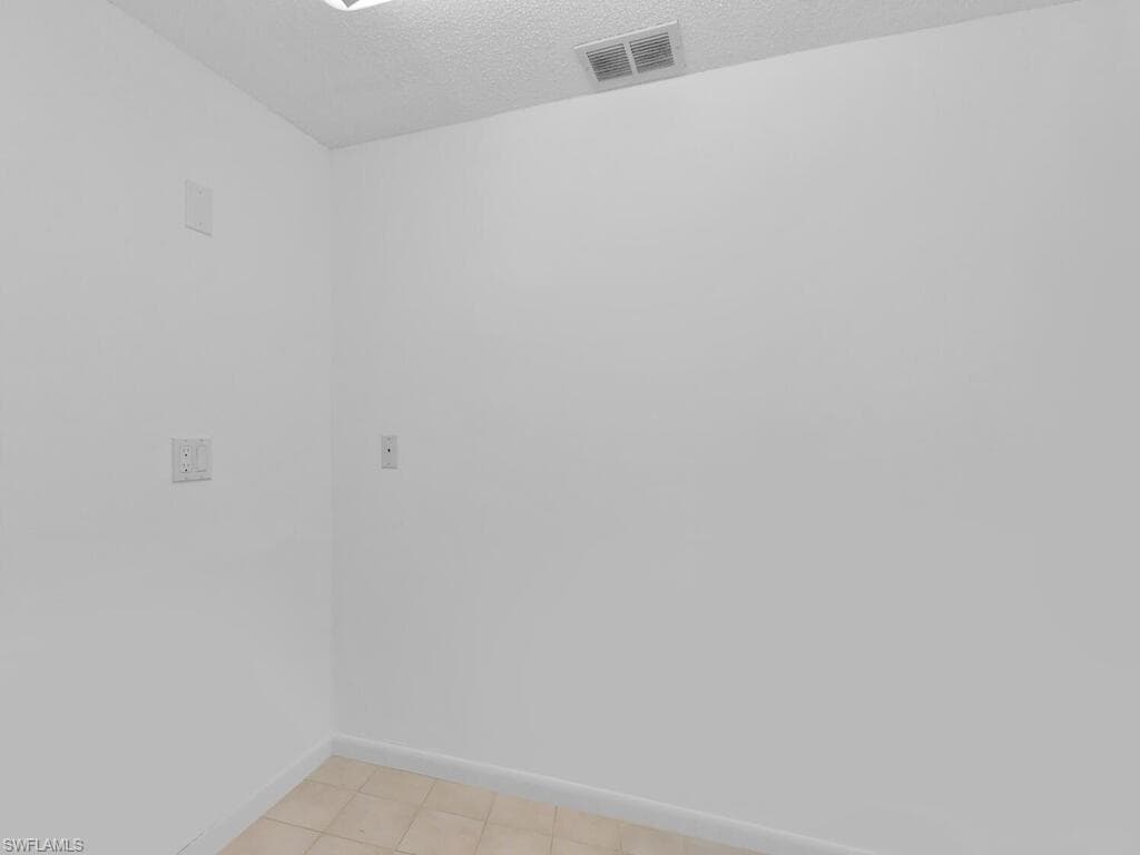 520 Collier Blvd 404, Marco Island, FL 34145-34