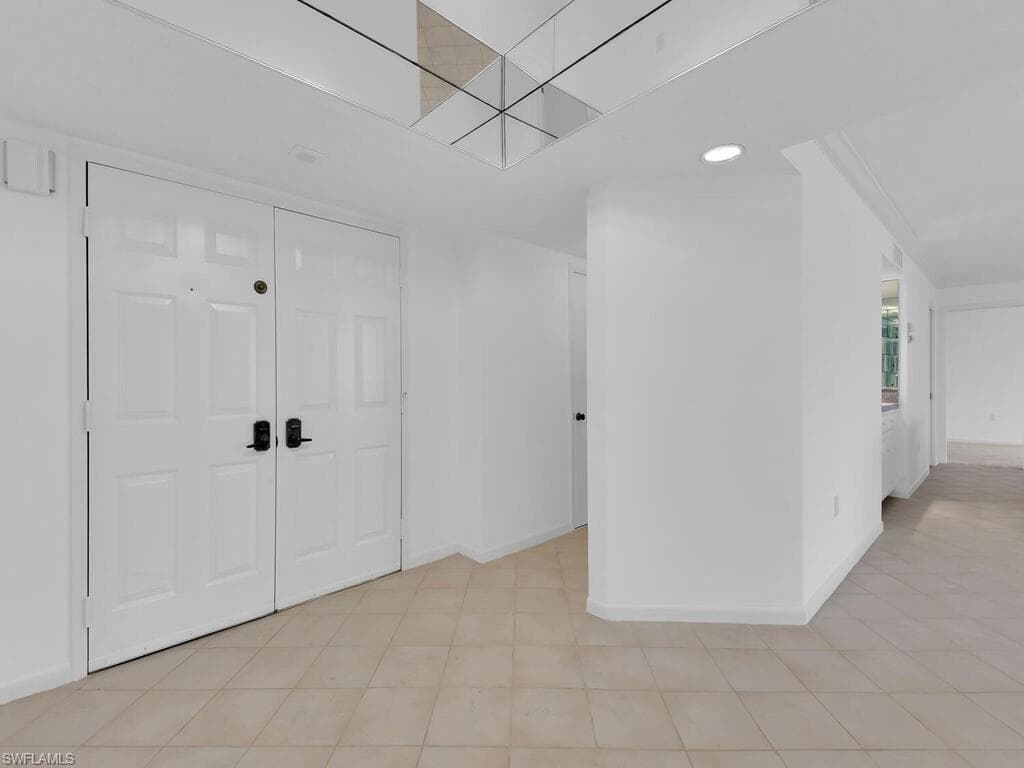 520 Collier Blvd 404, Marco Island, FL 34145-6