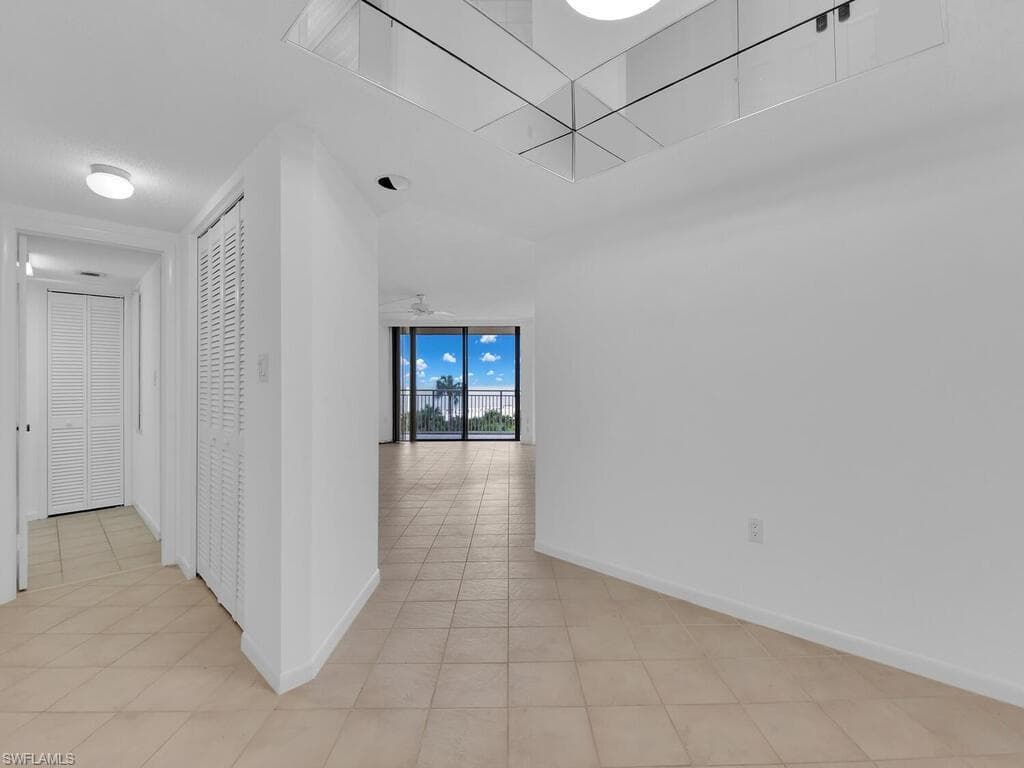 520 Collier Blvd 404, Marco Island, FL 34145-7