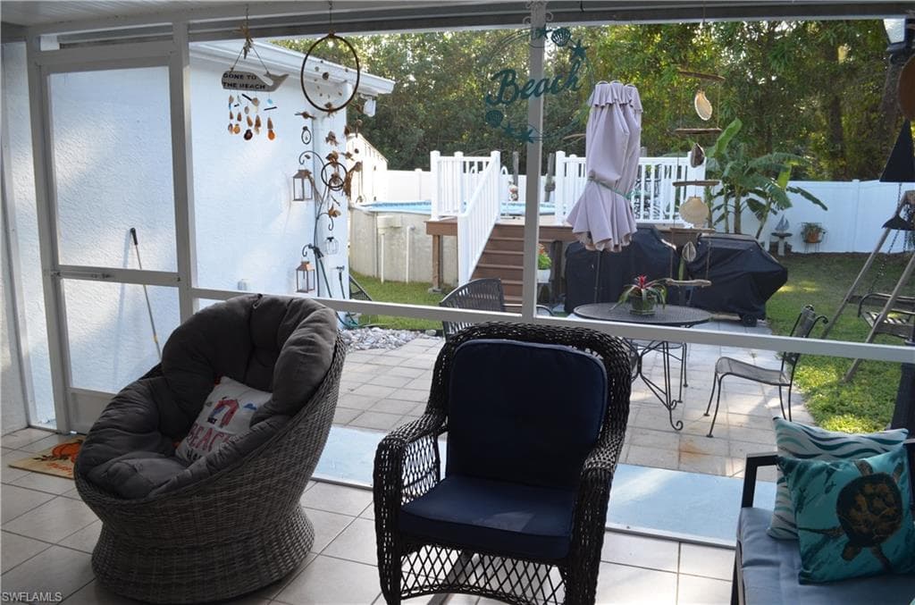1447 Shadowlawn Dr, Naples, FL 34104-9