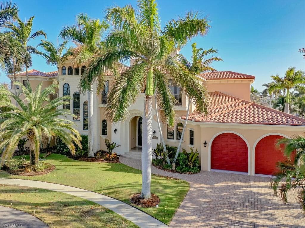 867 Chestnut Ct, Marco Island, FL 34145-11