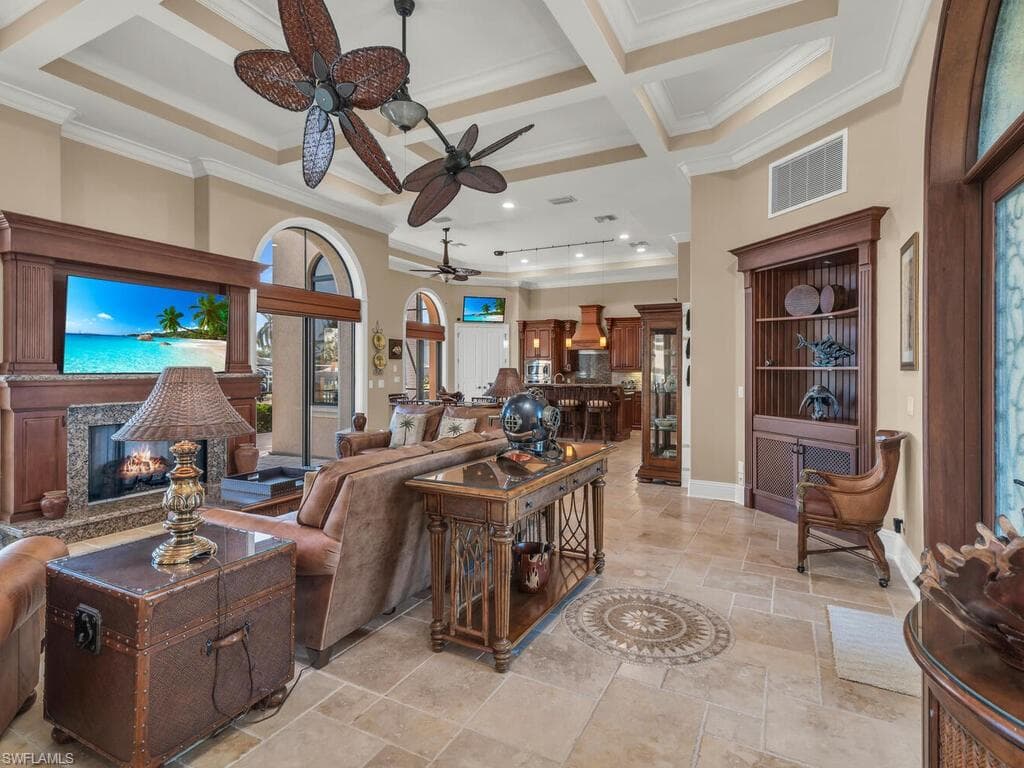 867 Chestnut Ct, Marco Island, FL 34145-12