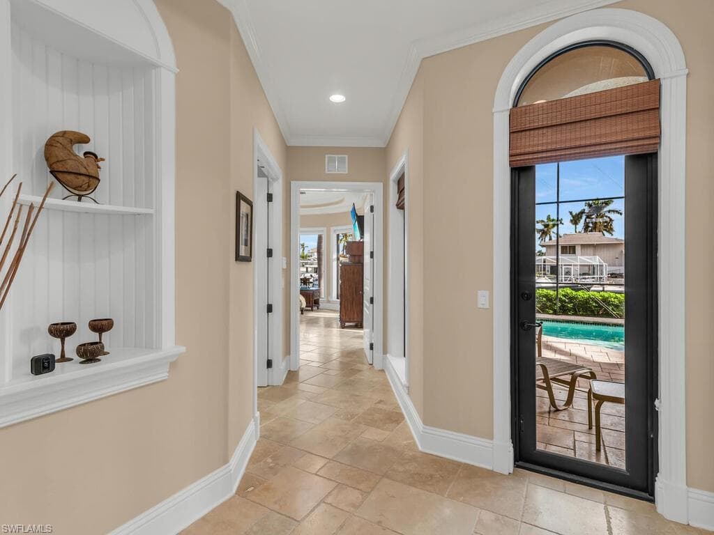 867 Chestnut Ct, Marco Island, FL 34145-22