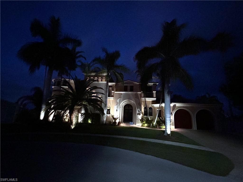 867 Chestnut Ct, Marco Island, FL 34145-3