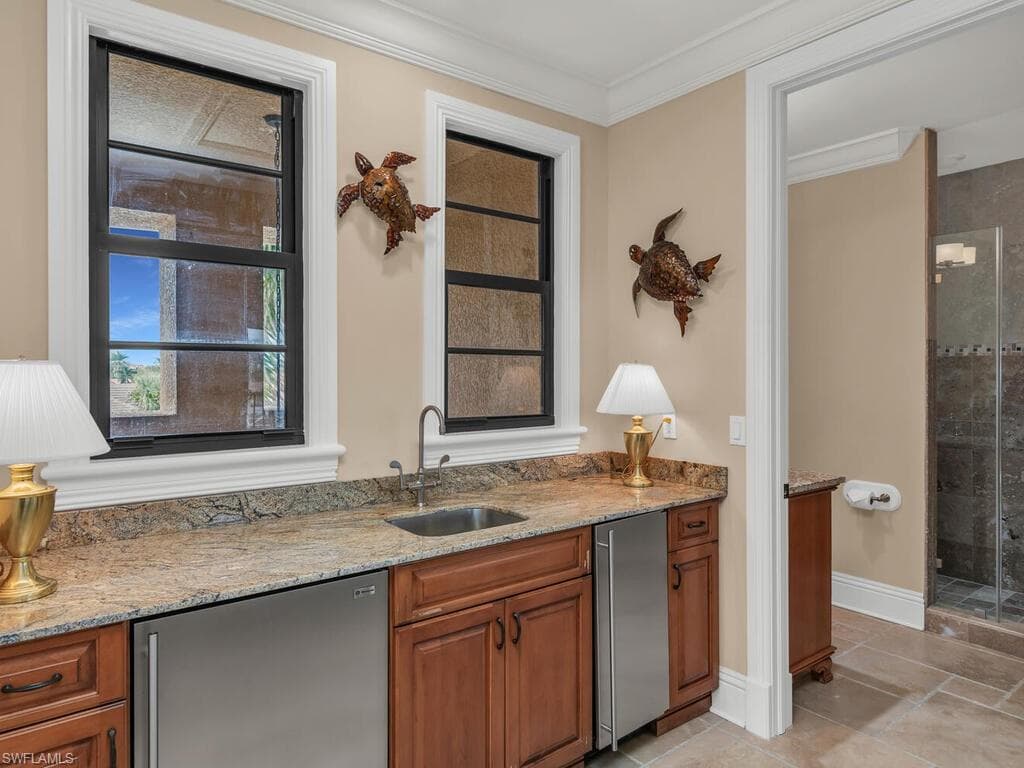 867 Chestnut Ct, Marco Island, FL 34145-41