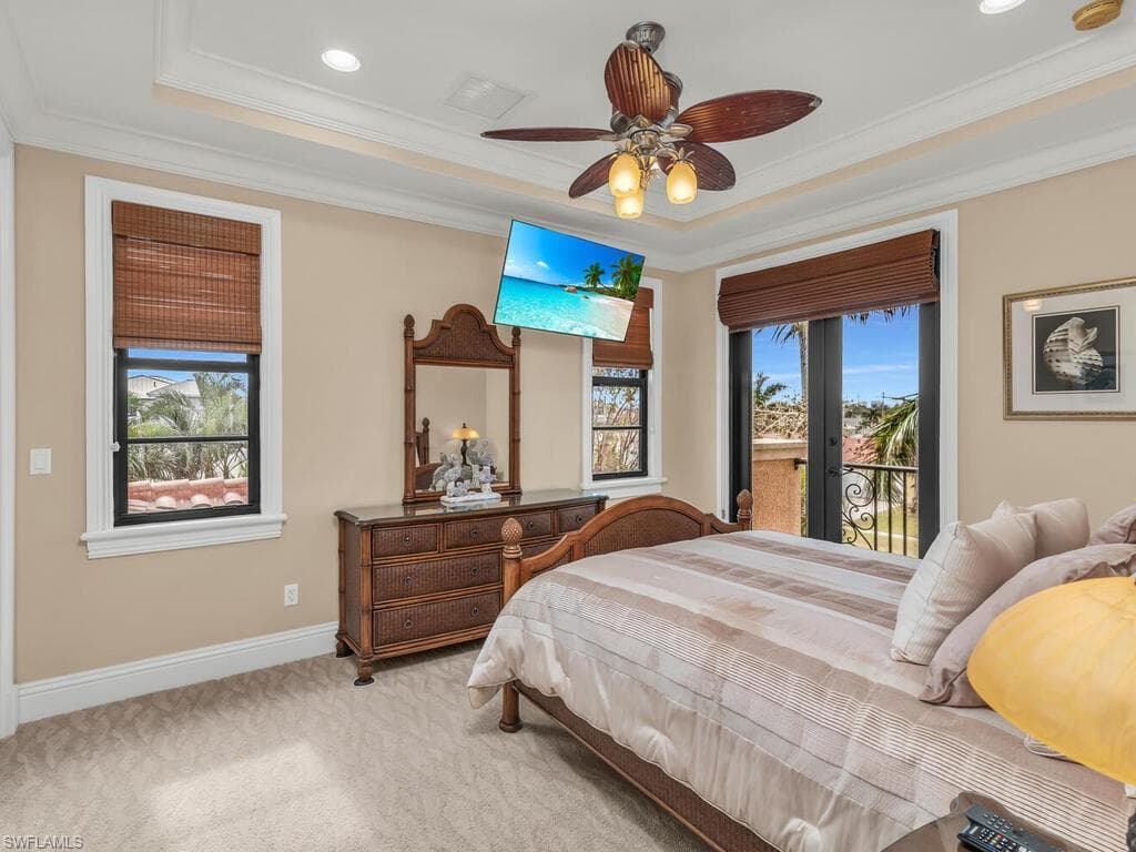 867 Chestnut Ct, Marco Island, FL 34145-43