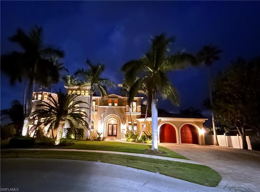 867 Chestnut Ct, Marco Island, FL 34145-4