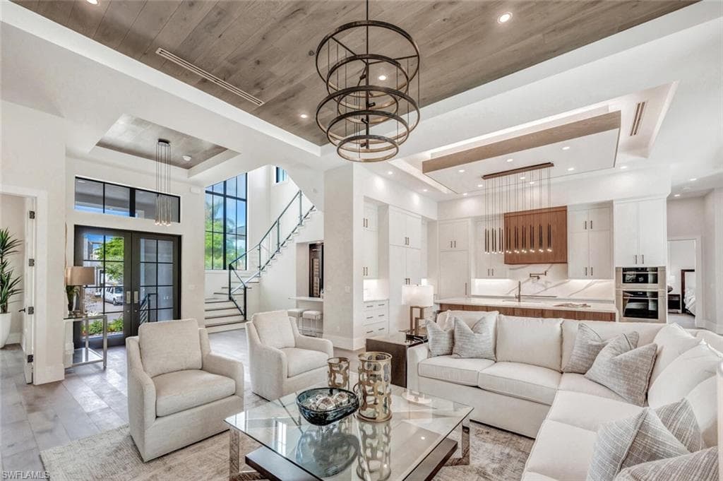 3540 Crayton Rd, Naples, FL 34103-10