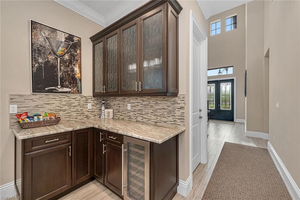 699 98th Ave N, Naples, FL 34108-12