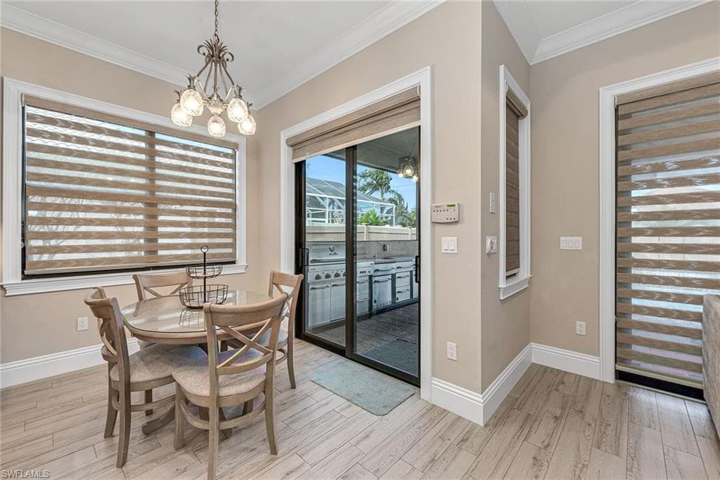 699 98th Ave N, Naples, FL 34108-13