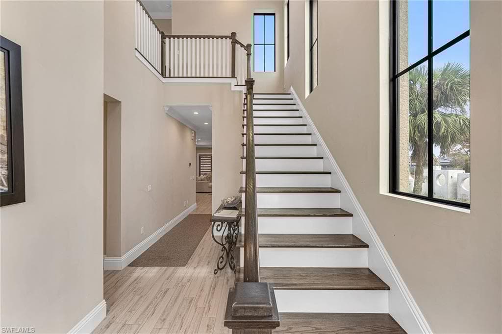 699 98th Ave N, Naples, FL 34108-15
