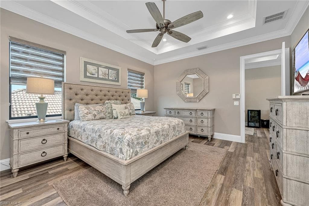 699 98th Ave N, Naples, FL 34108-20