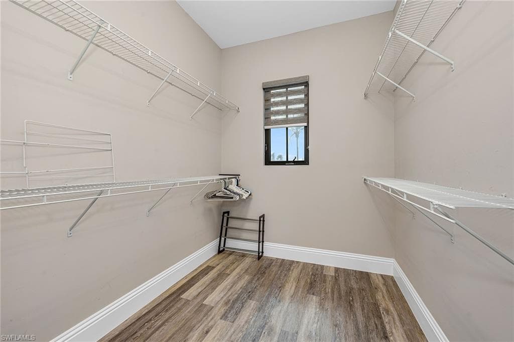 699 98th Ave N, Naples, FL 34108-21
