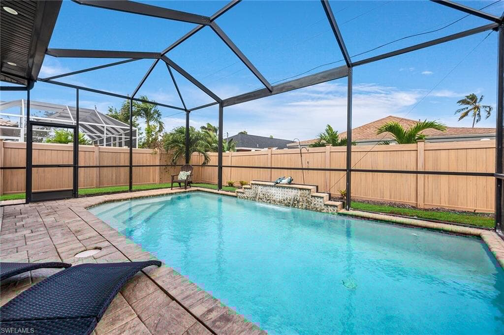 699 98th Ave N, Naples, FL 34108-35
